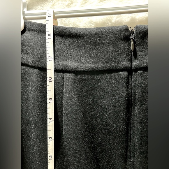 Cabi Agency Skirt - Picture 7 of 7